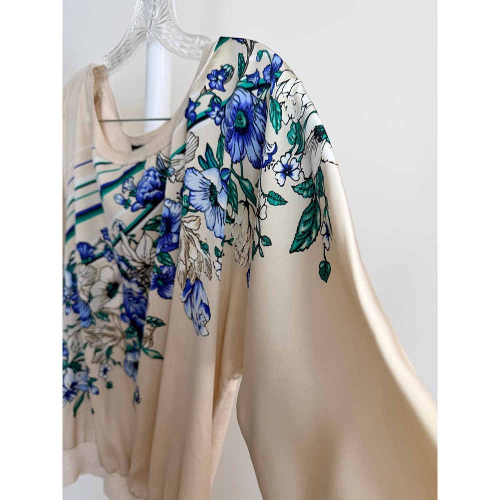 White House Black Market Floral Mixed Media Top Cream Blue M 3/4 Sleeve Blouse - Picture 3 of 6